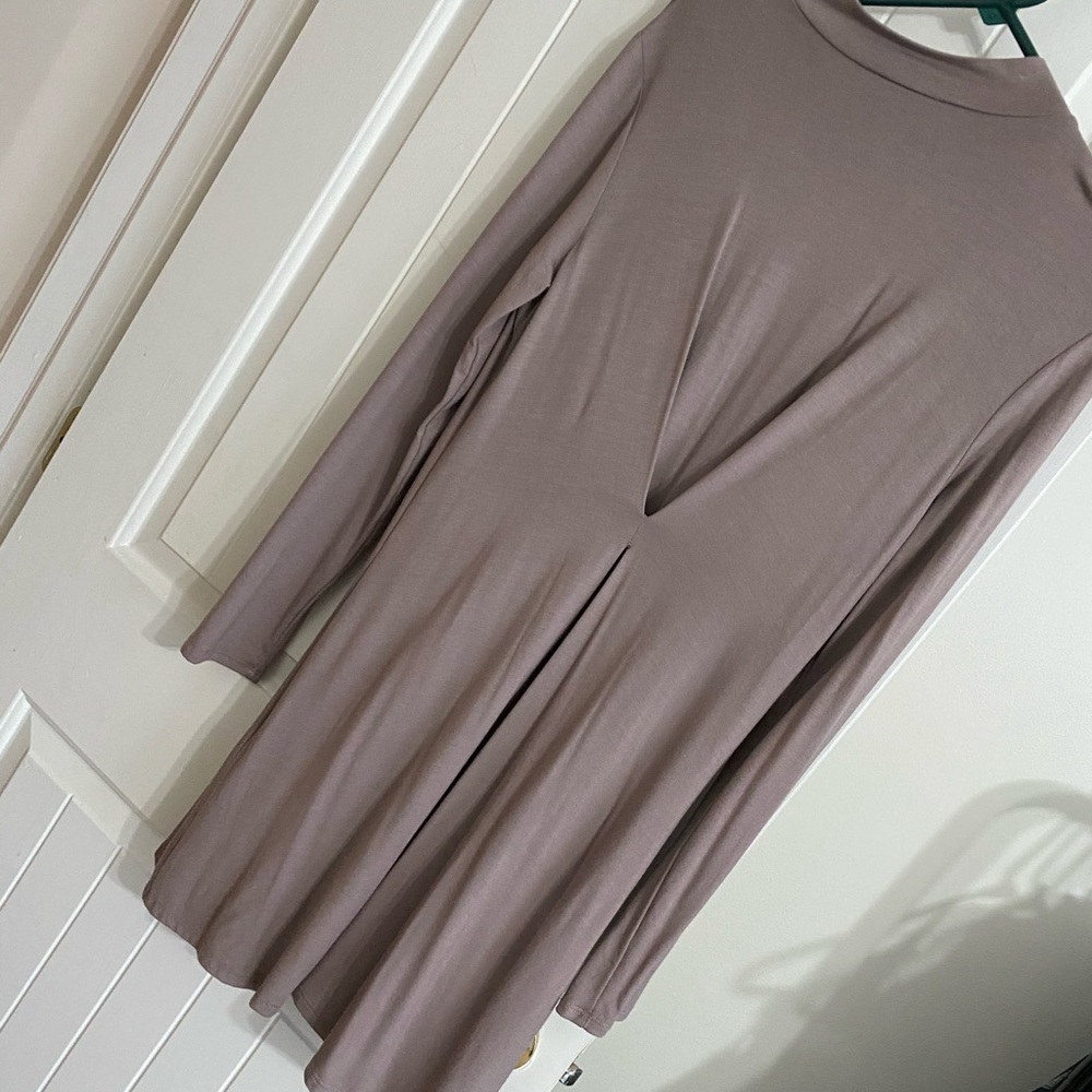 Peach love, L.  . Singed back, very flattering.